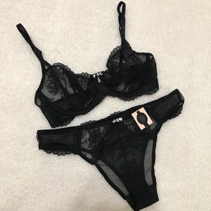 NEW Victoria’s Secret designer set